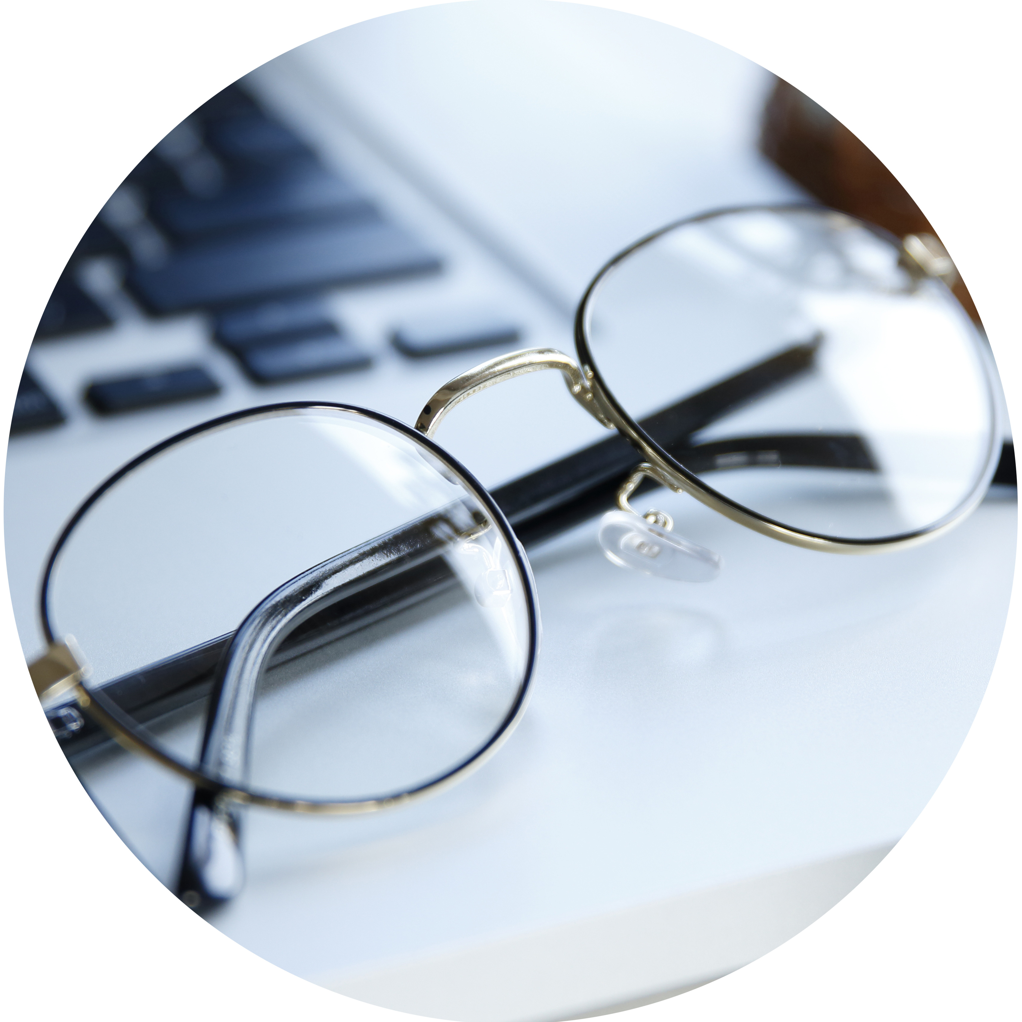 メガネは作れますか？